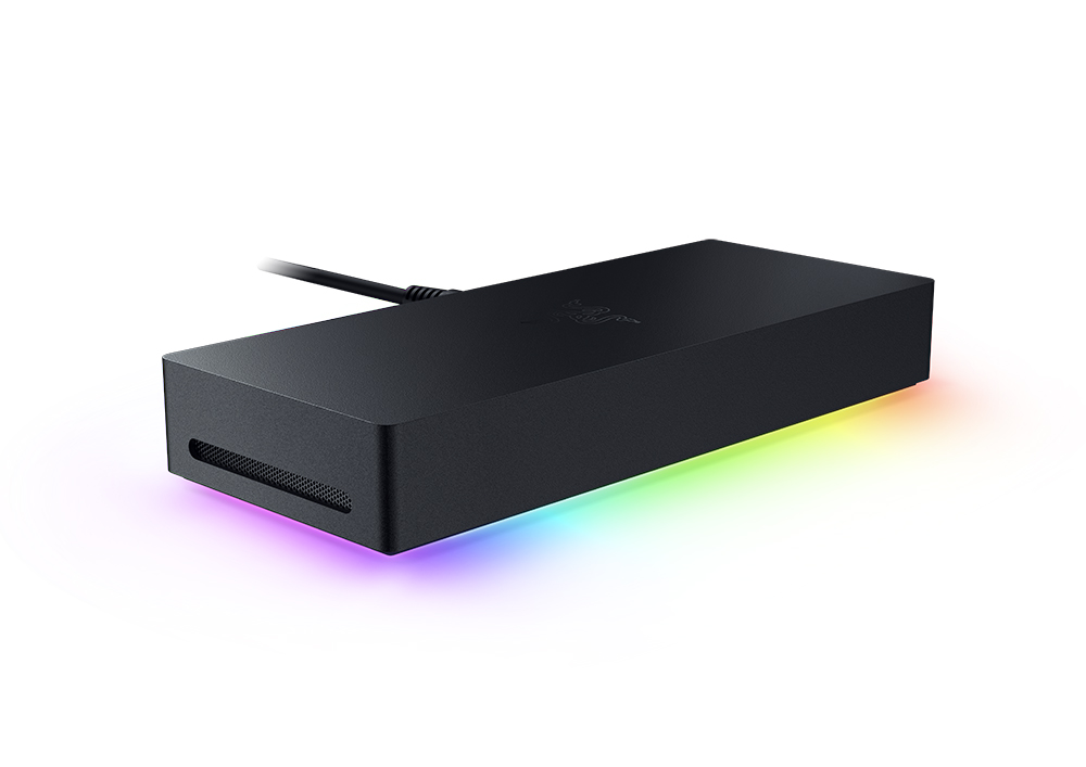 Thunderbolt™ 5の高速転送と多彩な接続をシンプルに。「Razer